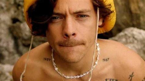 We know the brand of Harry Styles' jewelry in his latest music video ...