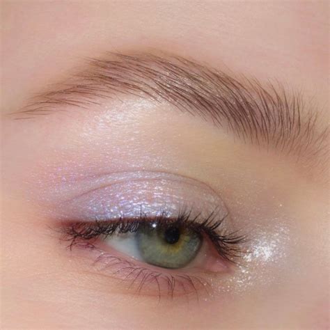 Metallic blue glitter eyeshadow 💙Dream Much Super Shock Shadow ...