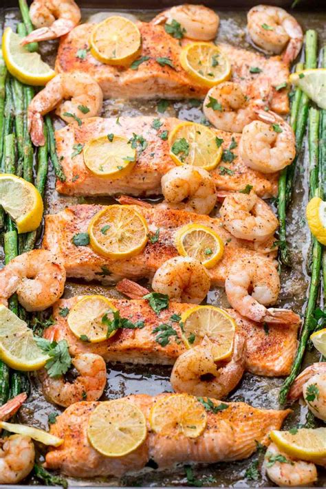 Simple recipe for baked salmon with shrimp and asparagus. The perfect family dinner recipe ...