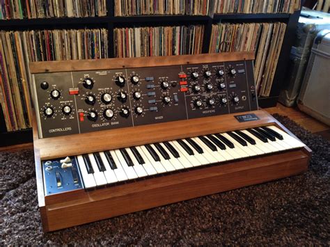 MATRIXSYNTH: Early Minimoog Model D Synthesizer SN 1246