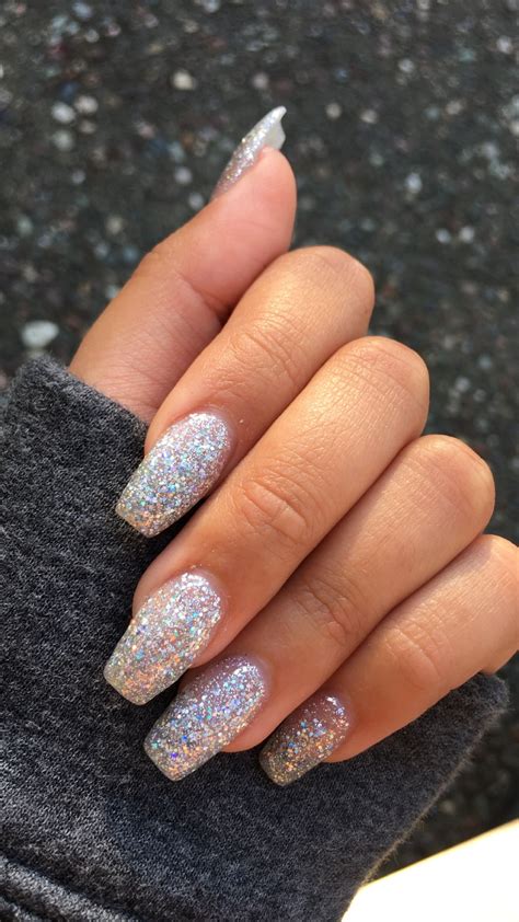 Pin by Jade Menssa on Gel nails | Sparkly acrylic nails, Pink holographic nails, Silver glitter ...