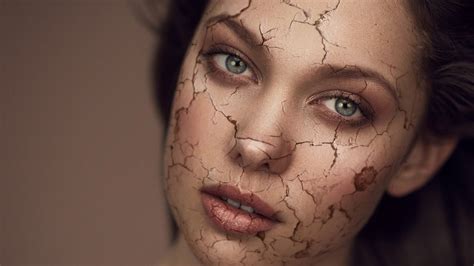 How To Create An Amazing Cracked Skin Effect In Photoshop