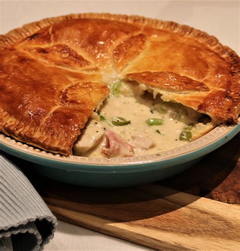 Chicken, Ham & Leek Pie - Best Recipes UK