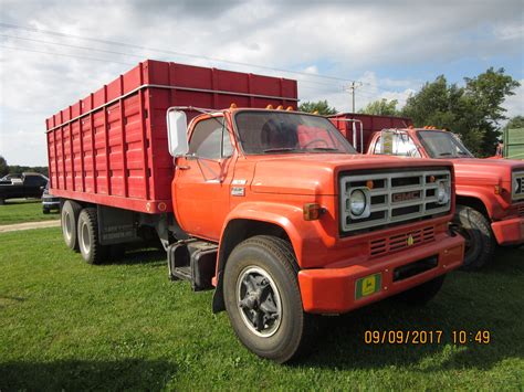 Twin axle GMC 6500 Sierra grain truck Axle, Gmc, Sierra, Cool Cars ...