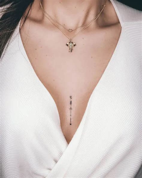 45 Strikingly Beautiful Chest Tattoos For Women