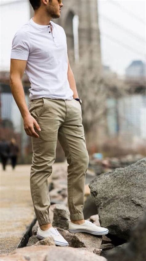 Khaki Pants Outfits-20 Ideas What to Wear with Men's Khaki Pants