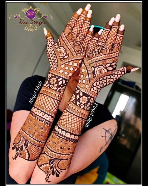 Bridal back hand design | Wedding mehndi designs, Bridal henna designs ...