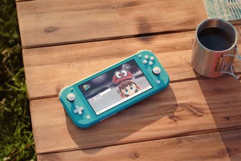 Hand-Held Nintendo Switch Lite Console Goes Official for $199 | Beebom