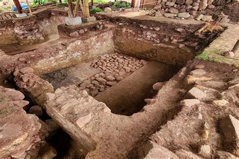 Archaeologists uncover 3,000-year-old ceremonial temple in Peru ...