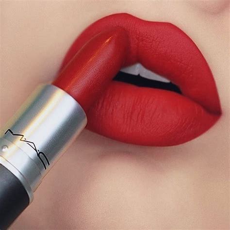 One shade that wooed many! M.A.C Retro Matte Lipstick in 'Ruby Woo'. Get intense colour payoff ...