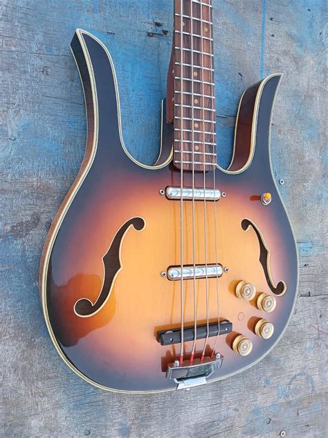 Do you think the Longhorn design is cool? | TalkBass.com