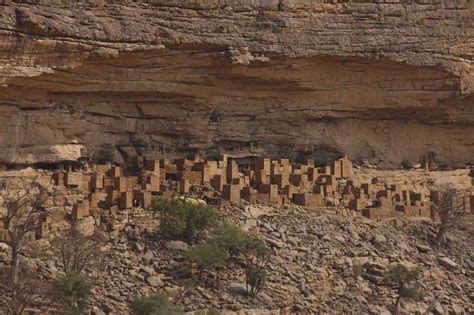 dogon homes, mali | Dogon, World heritage sites, Beautiful architecture