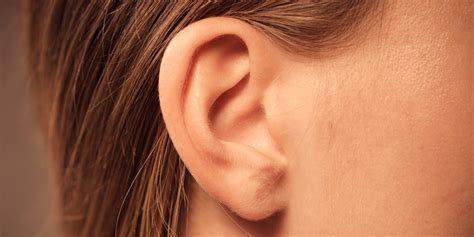 Dr. Pimple Popper Squeezes Out an Earlobe Cyst - Business Insider