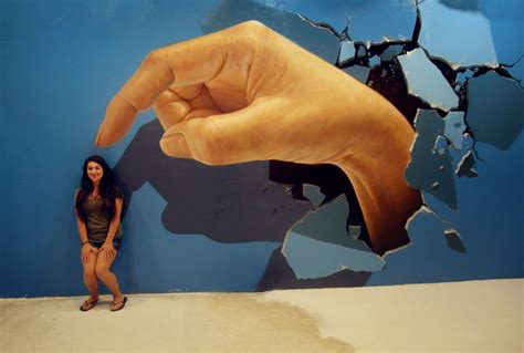 3D Interactive Paintings in Art Museum | Street art, Peacock wall art ...