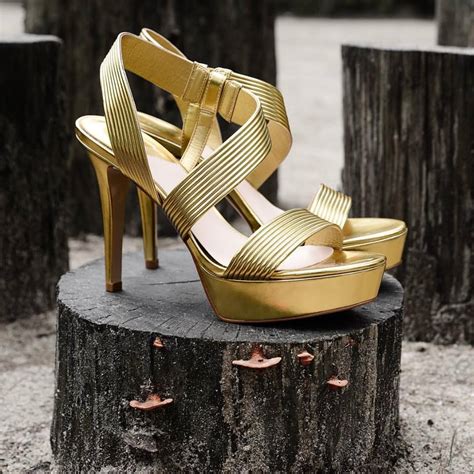 40 Amazing Platform Heels For You To Walk In Style