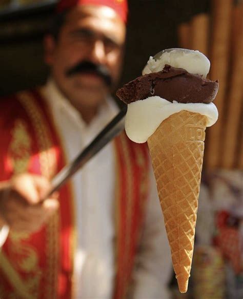 Türkiye_Pics 🇹🇷 on Twitter: "Turkish ice cream vendors are performers. It’s a juggler’s act, a ...