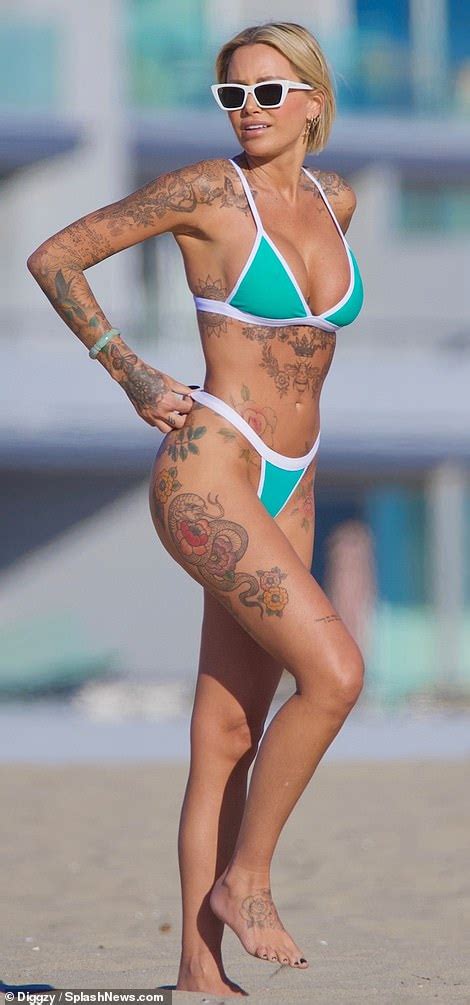 Brian Austin Green's ex Tina Louise poses in a string bikini - Hot ...