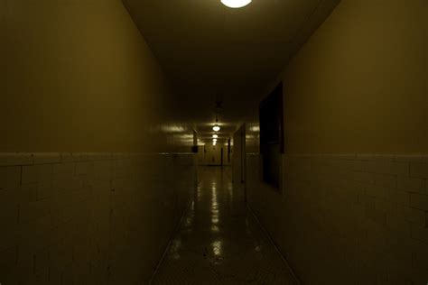 The Corridor | Immigration Museum, Ellis Island | Julien Chatelain | Flickr