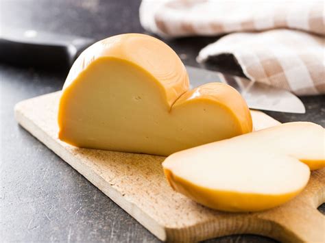 10 Best Cheeses To Smoke At Home (With Serving Suggestions)