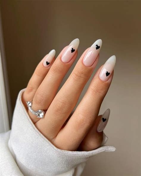 Tuyển chọn 200 mẫu nail designs hearts được yêu thích nhất