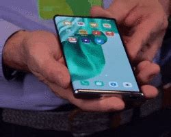 LG ice cream smart flip phone features a three-screen interface
