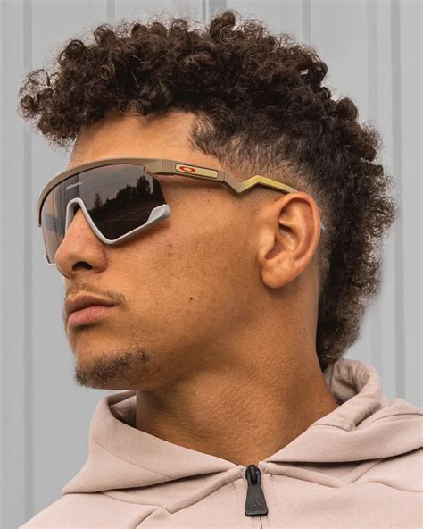 Oakley BXTR x Patrick Mahomes | Sunglasses ID - celebrity sunglasses