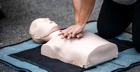 CPR Manikin Buying Guide: The Top Features You Need to Know About