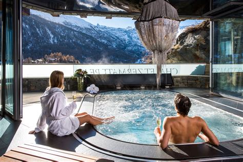 Outdoor Hot Tub, Chalet Zermatt Peak | Ski holidays, Hot tub outdoor, Luxury ski chalet