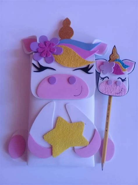 Lapicera y lapiz unicornio Party Girls, Foam Crafts, Diy Crafts, 3d Paper Art, Pencil Toppers ...