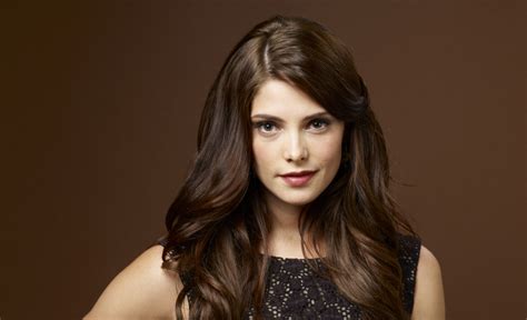 Download Celebrity Ashley Greene HD Wallpaper