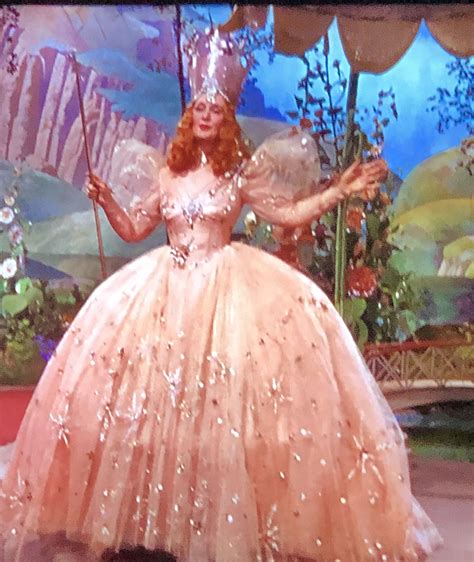 Pin by Darrell Luna on Wizard of oz | Glenda the good witch, Dorthy ...