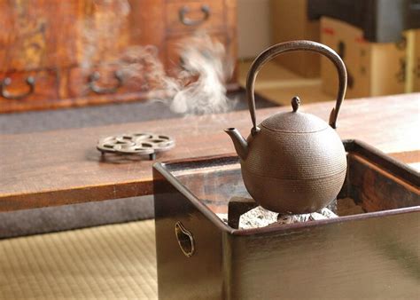 What are Tetsubin? 10 Things to Know About Cast Iron Kettles