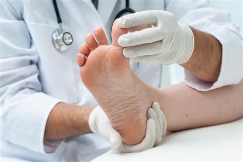 Has Your Big Toenail Stopped Growing and Hurts? » Scary Symptoms