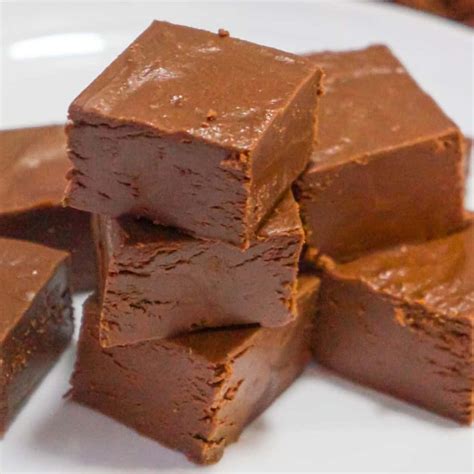 Easy Chocolate Peanut Butter Fudge - THIS IS NOT DIET FOOD