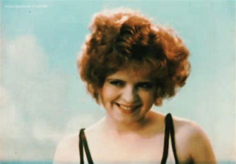 #ClaraBow -- The very thought of hue Hollywood Icons, Golden Age Of Hollywood, Hollywood Stars ...