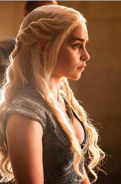 Daenerys Targaryen. Season 4 Love her hair, and costumes