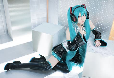 20 Vocaloid Cosplay at the Next Level of Awesome | Vocaloid cosplay, Cosplay outfits, Miku cosplay