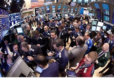 Stocks on Wall Street rally from early losses to close higher ...