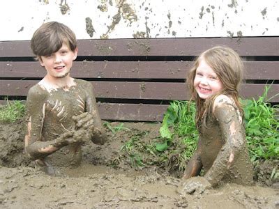 UNSCHOOLERS ANONYMOUS: The Mudbath!