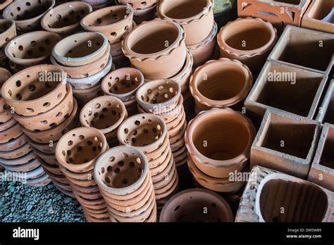 Ceramic Plant Pots Stock Photo - Alamy