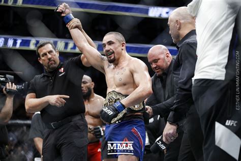 Robert Whittaker vs. Kelvin Gastelum set for UFC 234 in Australia - MMA ...