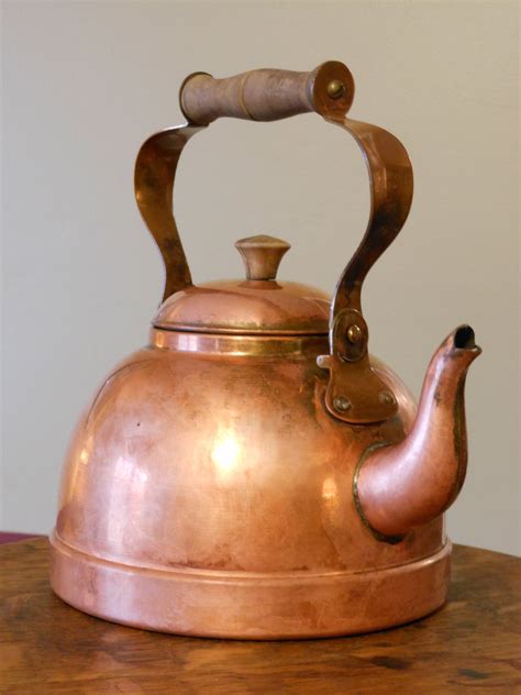 Vintage Copper Tea Kettle - www.inf-inet.com