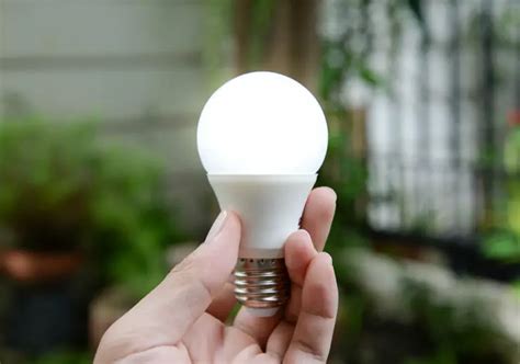 How Much Electricity Do LED Lights Use? Comparing Usage and Efficiency ...