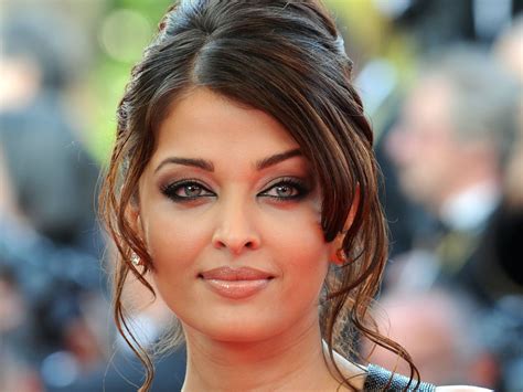 🔥 Download Amazing Beautiful Face Of Indian Bollywood Actress Aishwarya Rai by @sharona | Beauty ...