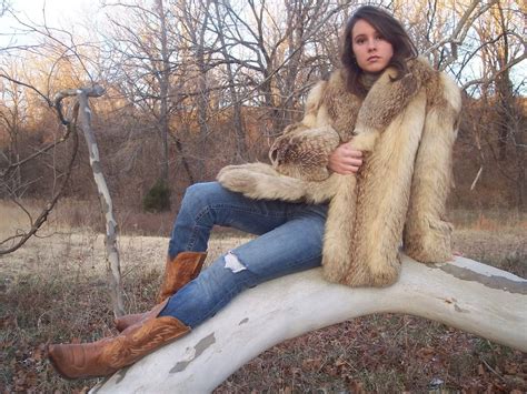 Red Fox Fur Jacket. | Fur, Fox fur jacket, Fur jacket