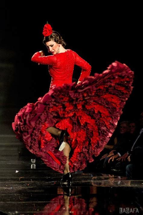 ballet dancer women - Recherche Google | Flamenco dress, Flamenco dancers, Dance photography