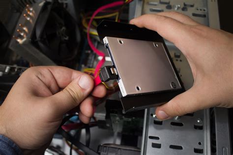 How to install SSD drive in a computer and laptop: step by step ...