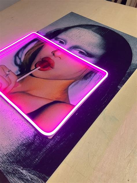 LedMansion Monna Lolllipop Pink PopArt Wall Art Led Lamp | €290 | Whoppah