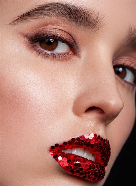 Beauty Glitter lips :: Behance