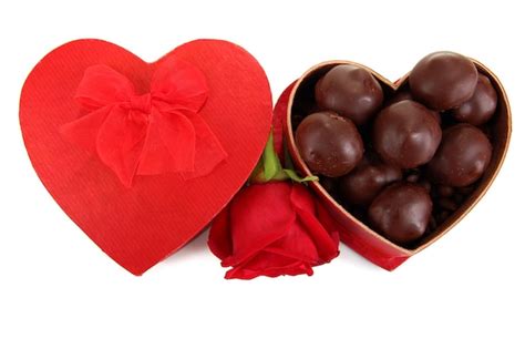 Premium Photo | Chocolate candies in gift box, isolated on white